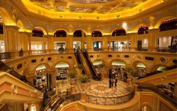 18 of the World’s Most Extravagant Casino Resorts